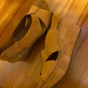 Clarks Very Comfortable Sandals